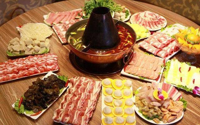 千年的舌尖盛宴持续升温的美食传奇PG麻将胡了2试玩中国火锅：跨越(图2)