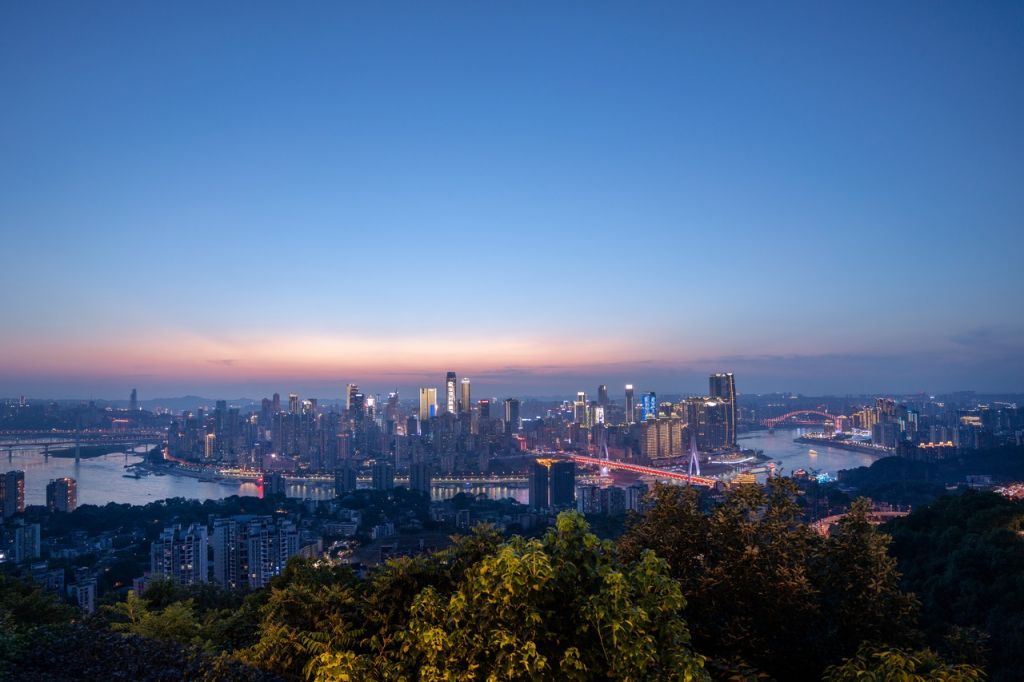 庆旅游全攻略(景点+线路)麻将胡了电子游戏国庆节到重(图4)