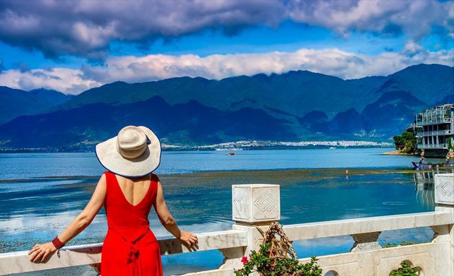 团精品旅程去云南报团四天游大概多少钱PG电子麻将胡了模拟器云南4日游旅行(图1)